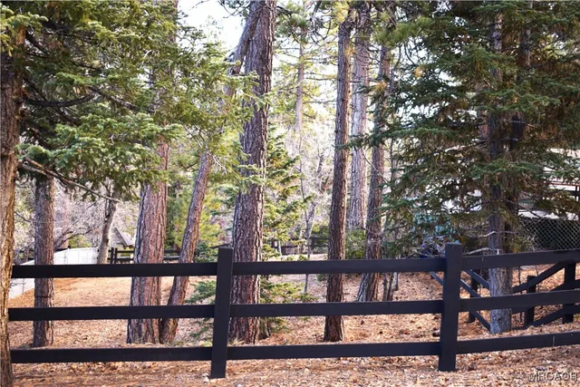 a view of a bench in a park