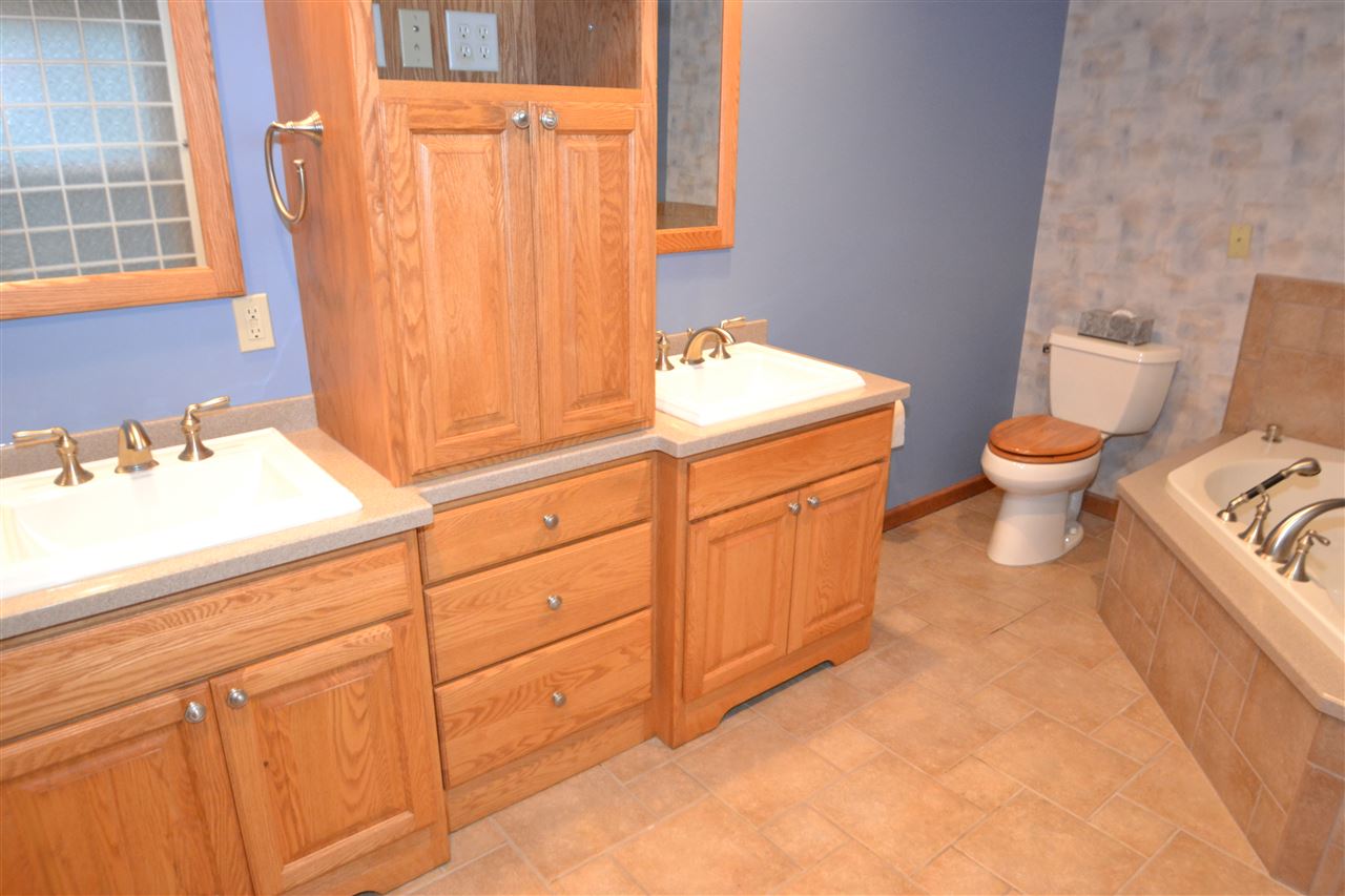 4263 County Line Road North Muncie, IN 47302 - Photo 10 of 26 Gallery Image 10