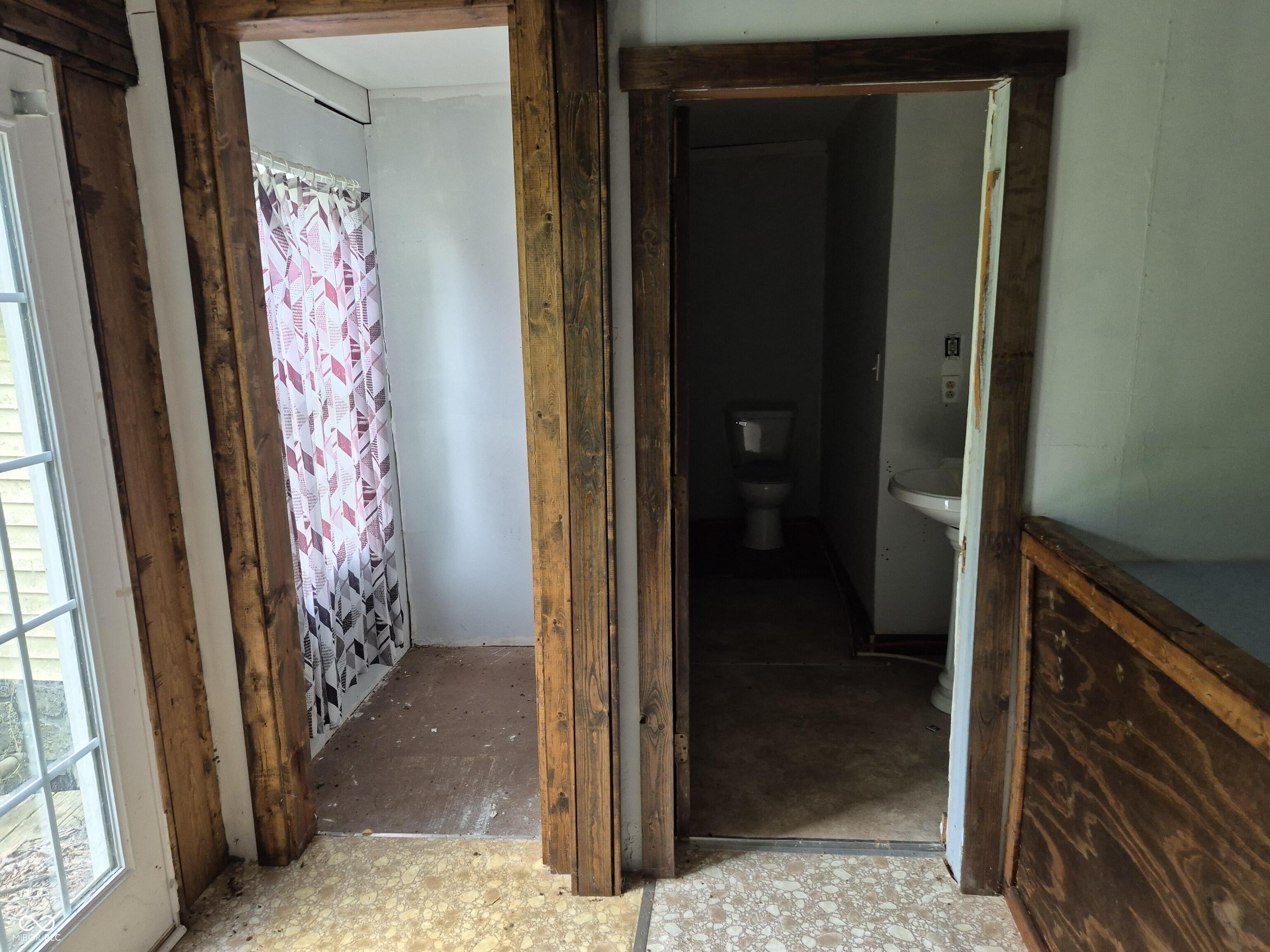 125 Woodring Road North Manchester, IN 46962 - Photo 8 of 11