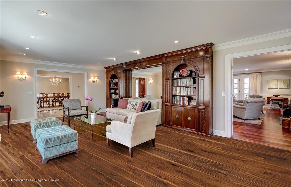 4 Woods End Road Rumson, NJ 07760 - Photo 14 of 30 06-Living(1)