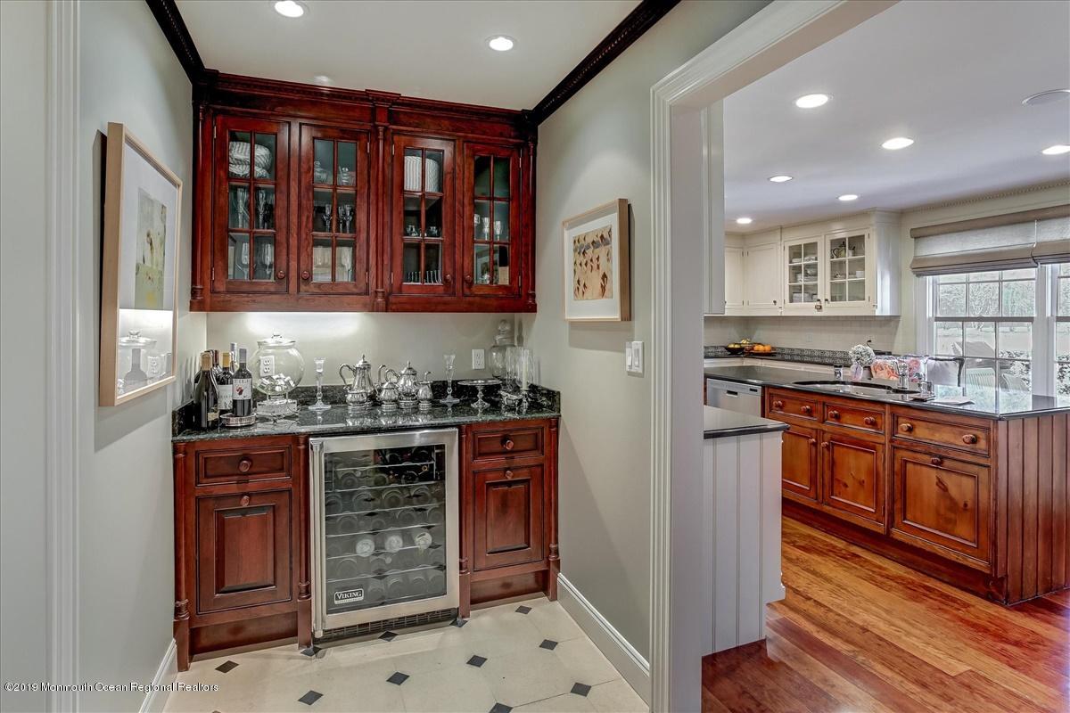 4 Woods End Road Rumson, NJ 07760 - Photo 19 of 30 18-Butler's_Pantry