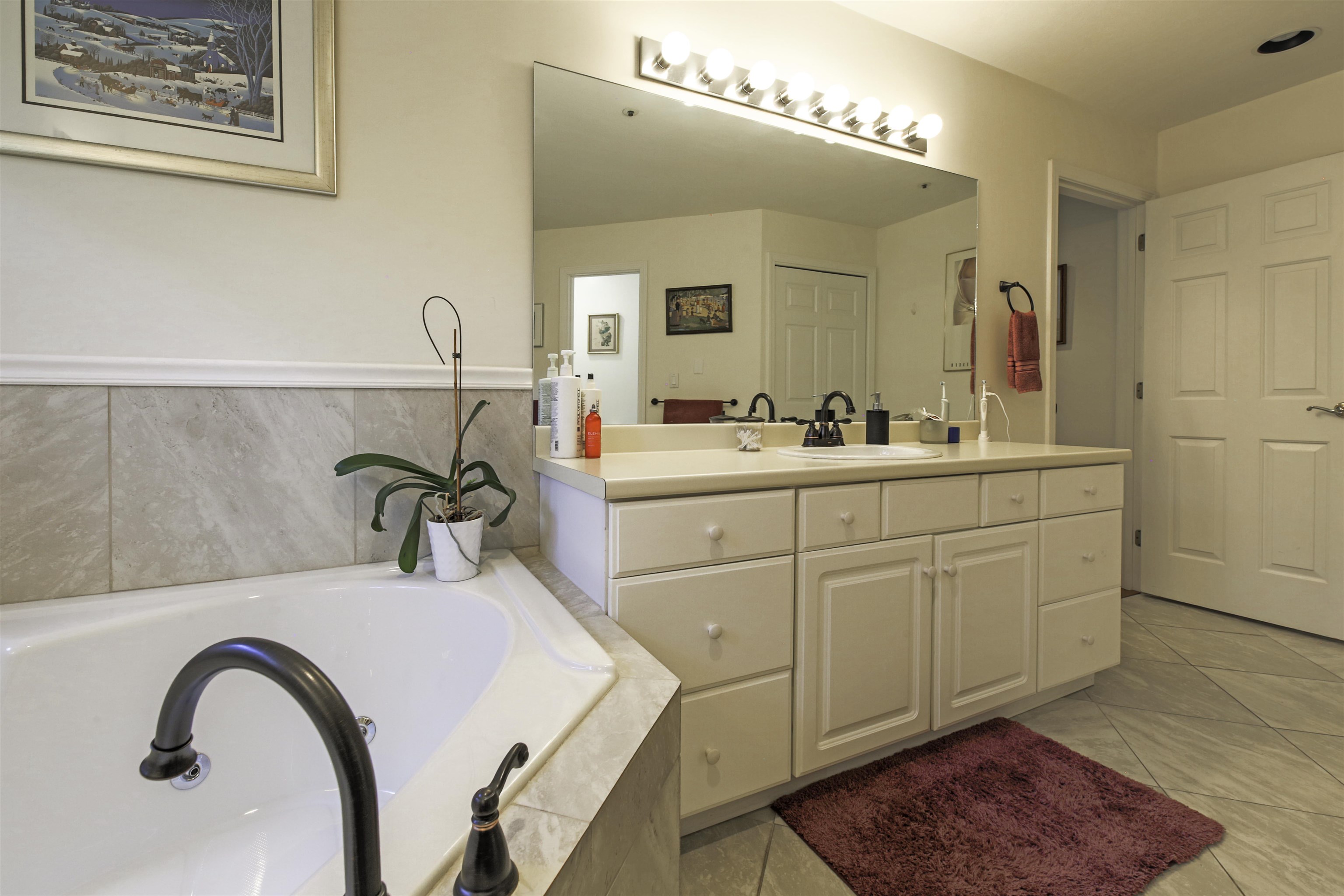 16 Carleton Way North Conway, NH 03860 - Photo 20 of 40 Gallery Image 20