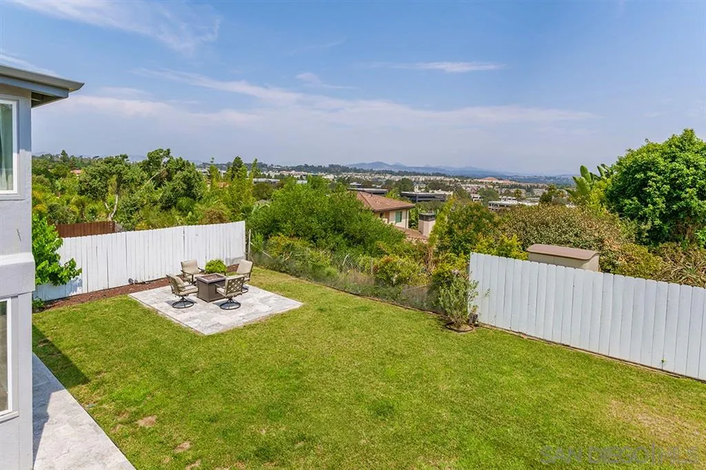 13617 Calais Drive Del Mar, CA 92014 - Photo 21 of 25 a view of a yard with an outdoor seating and hardwood
