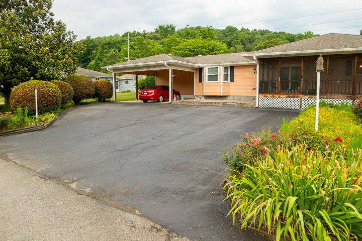 402 Browntown Road Chattanooga, TN 37415 - Photo 6 of 25 _MG_2532