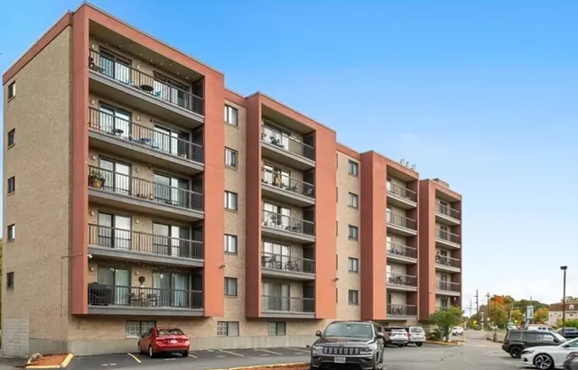 $2,750 | 292 Salem Street, Unit 503, Revere, MA 02151