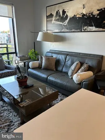 $3,500 | 1550 11th Street Northwest, Unit 307, Washington, DC 20005