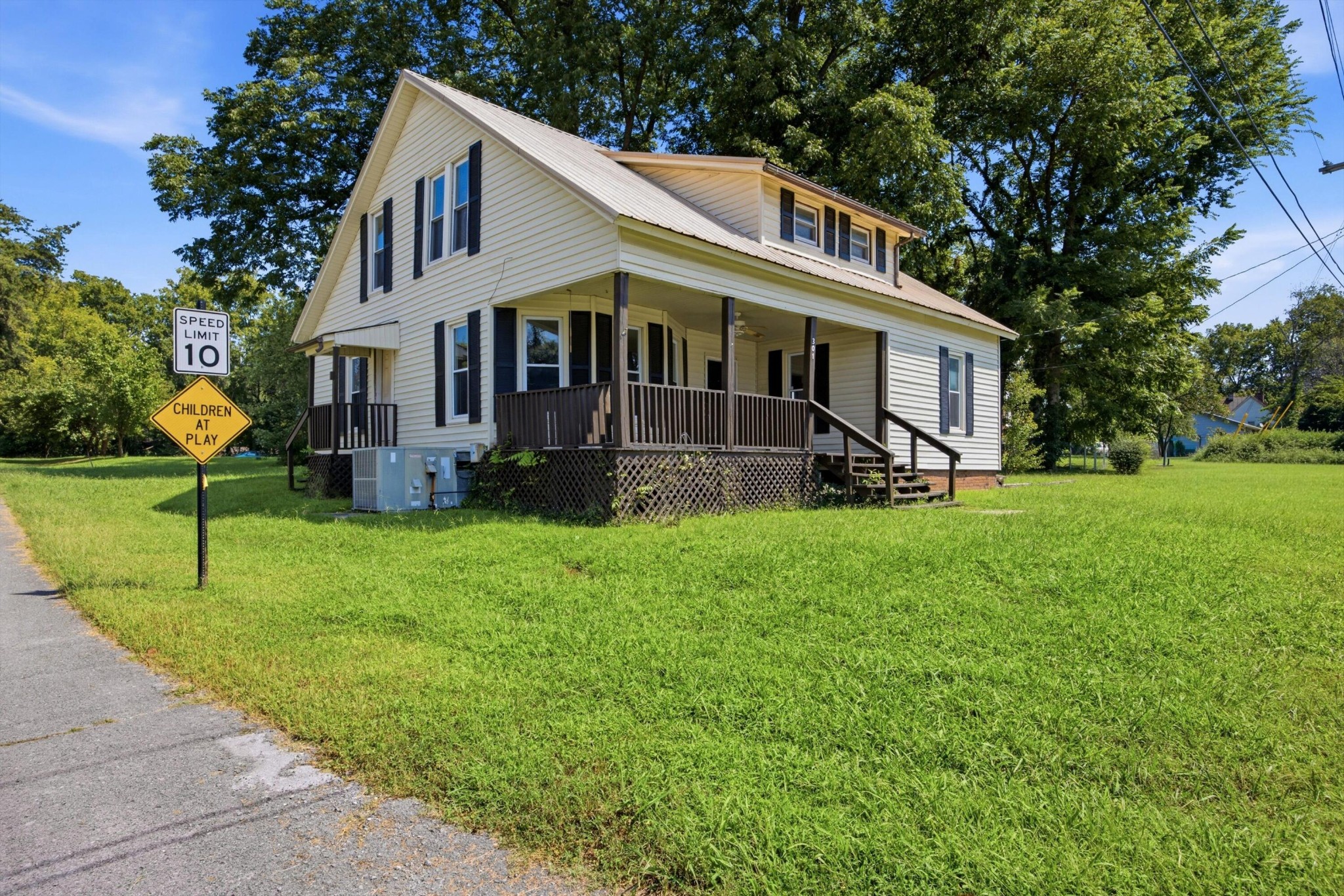 301 Bennett Street Decherd, TN 37324 - Photo 3 of 33 Gallery Image 3