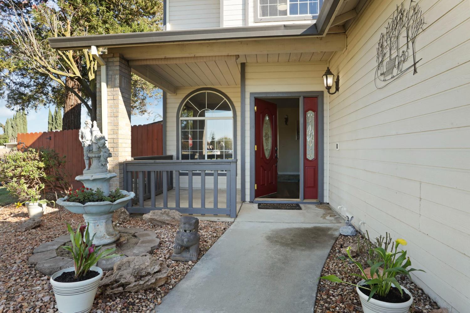 1122 Zumstein Court Ripon, CA 95366 - Photo 5 of 58