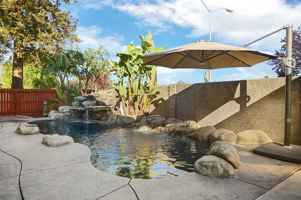 $700,000 | 1122 Zumstein Court, Ripon, CA 95366