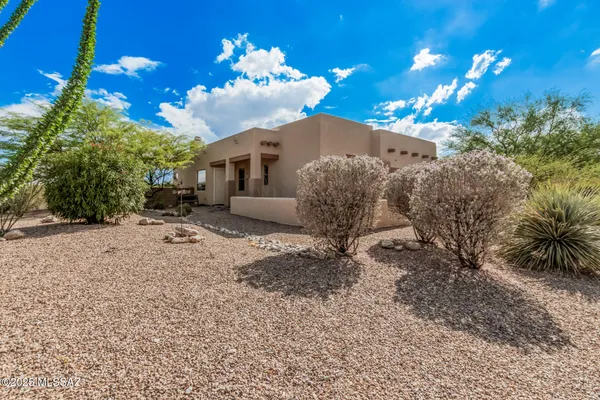 $379,000 | 10836 South Heart Break Ridge Place, Vail, AZ 85641