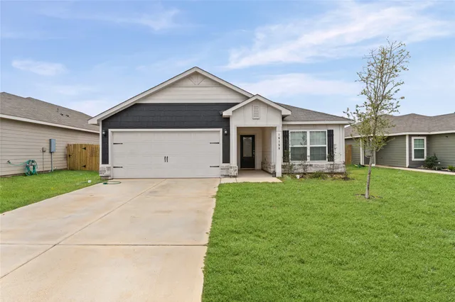 $249,900 | 16158 Sugar Fls Drive, Conroe, TX 77303