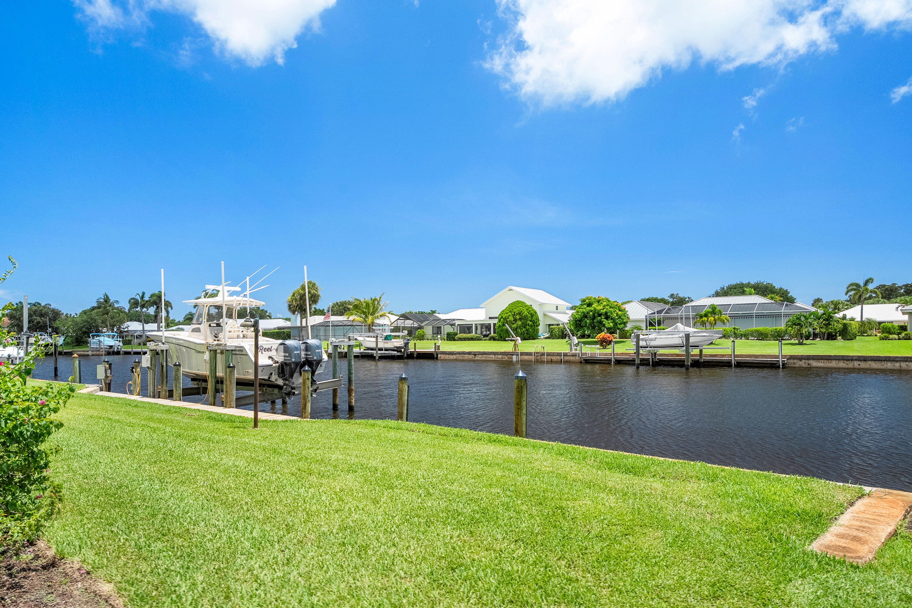 3422 Southeast Fairway West Stuart, FL 34997 - Photo 63 of 88 Boat