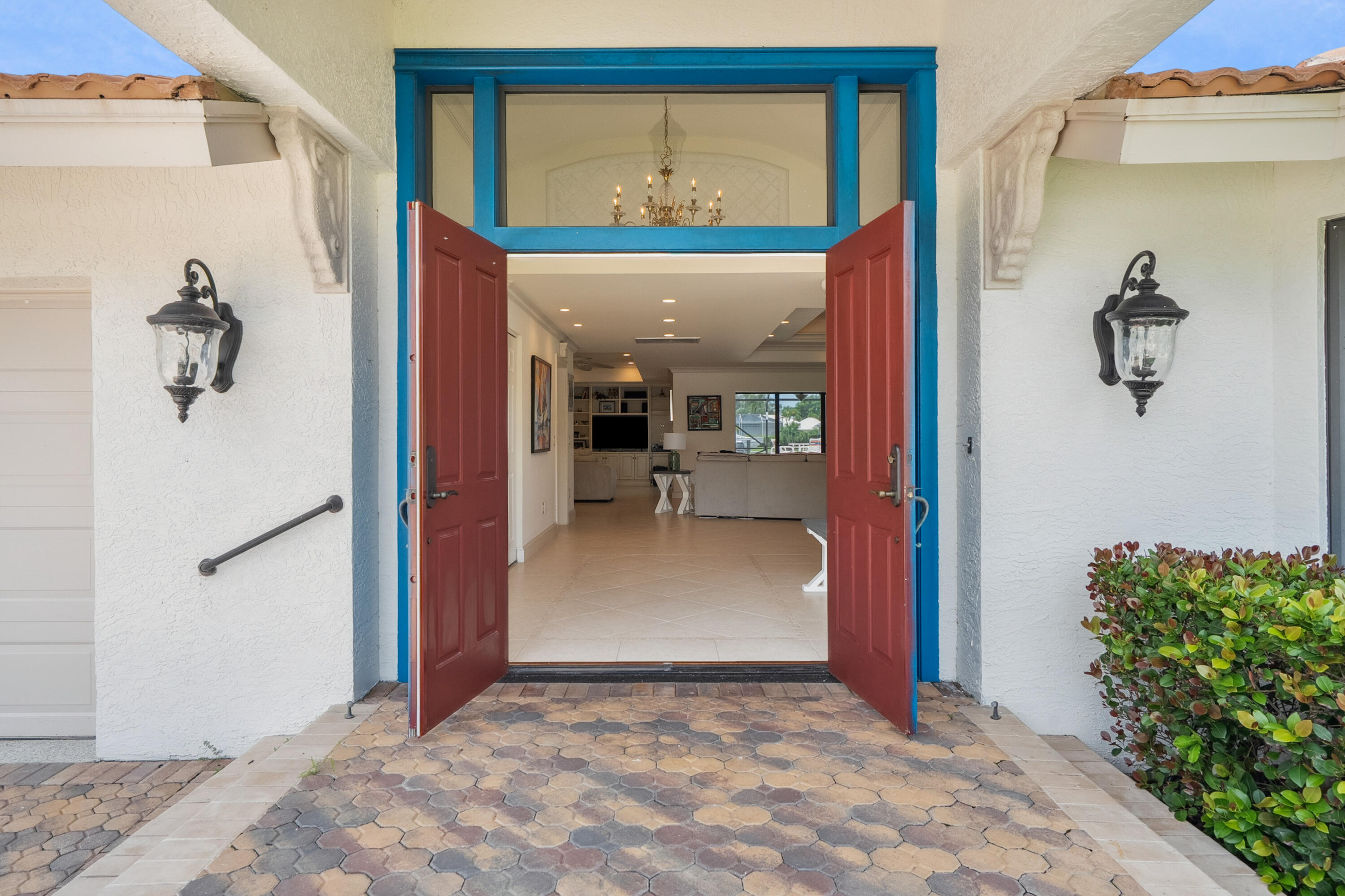 3422 Southeast Fairway West Stuart, FL 34997 - Photo 8 of 88 Entryway