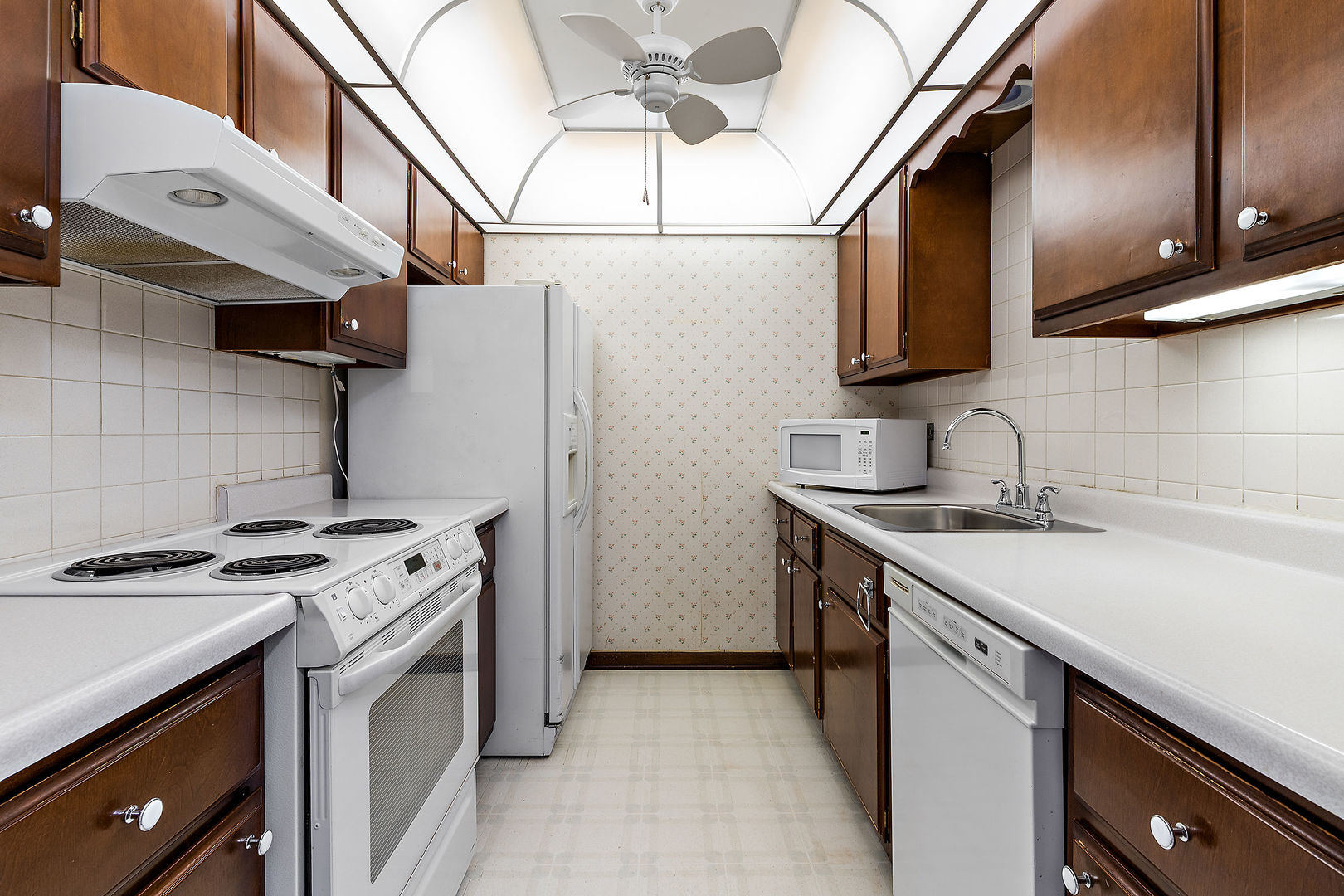 2500 Archbury Lane, Unit 1A Park Ridge, IL 60068 - Photo 8 of 16