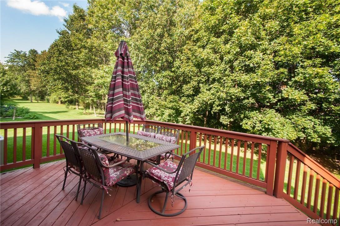2825 Long Meadow Lane Rochester, MI 48307 - Photo 48 of 58 LongMeadowLn_2825_Back_08.jpg