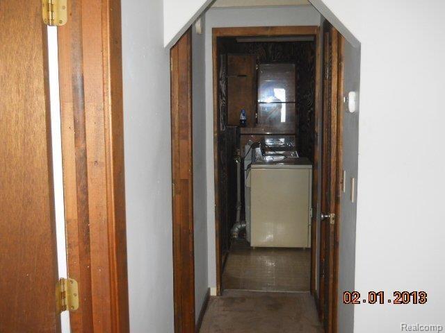 7459 Inkster Road Westland, MI 48185 - Photo 7 of 8 hall.JPG