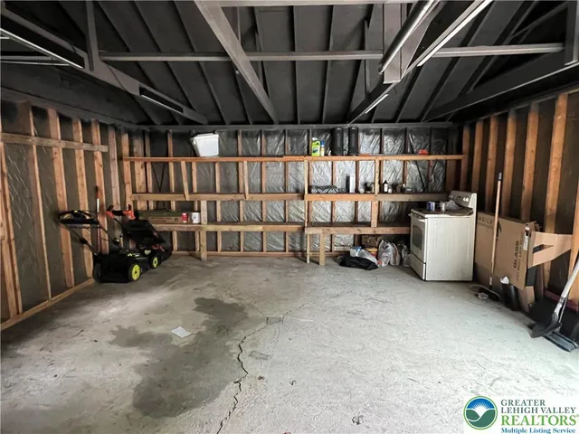 $195,000 | 171 Linden Loop, Pocono Summit, PA 18346