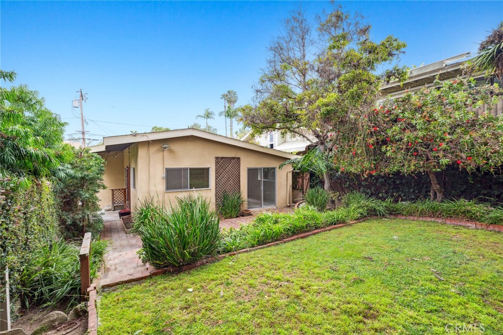 505 Graceland Drive Laguna Beach, CA 92651 - Photo 18 of 29 a view of a house with yard and plants