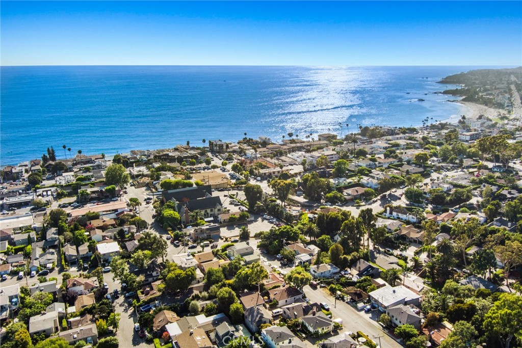 505 Graceland Drive Laguna Beach, CA 92651 - Photo 26 of 29 an aerial view of beach and ocean