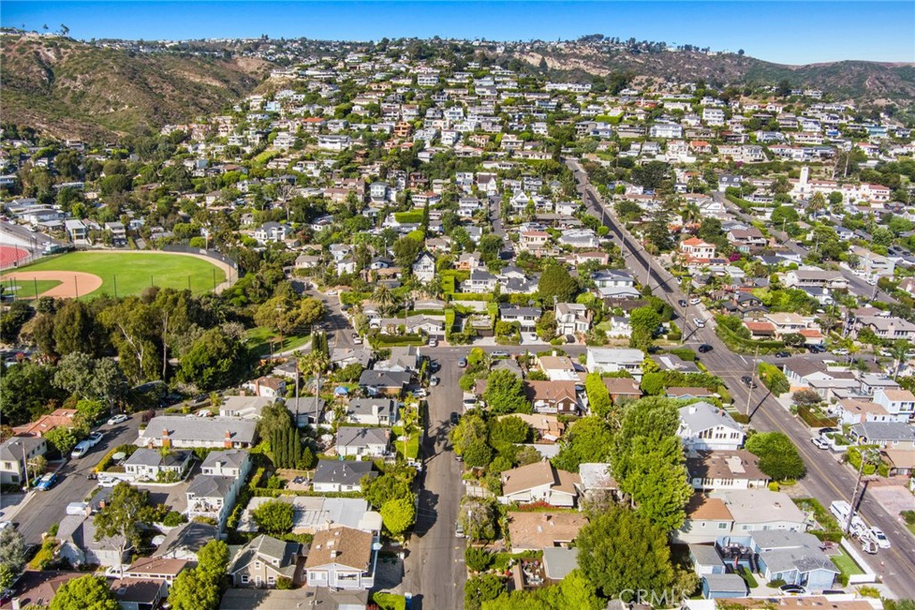 505 Graceland Drive Laguna Beach, CA 92651 - Photo 29 of 29 a view of a city