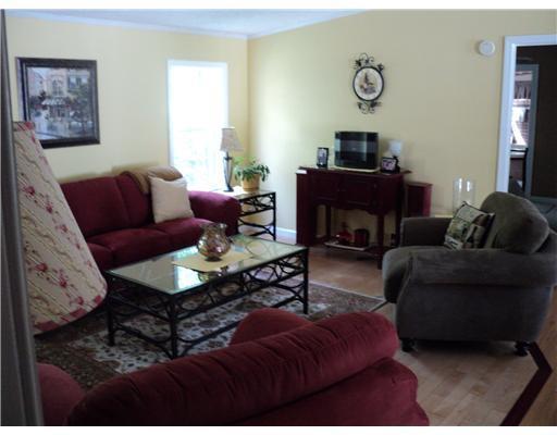 6 Quarry Road North Berwick, ME 03906 - Photo 7 of 23 Living Room.