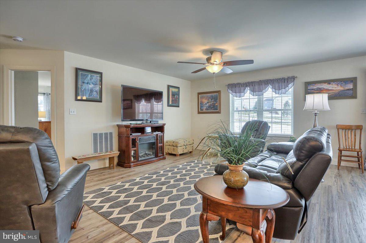 208 Eagle Road Dillsburg, PA 17019 - Photo 16 of 24