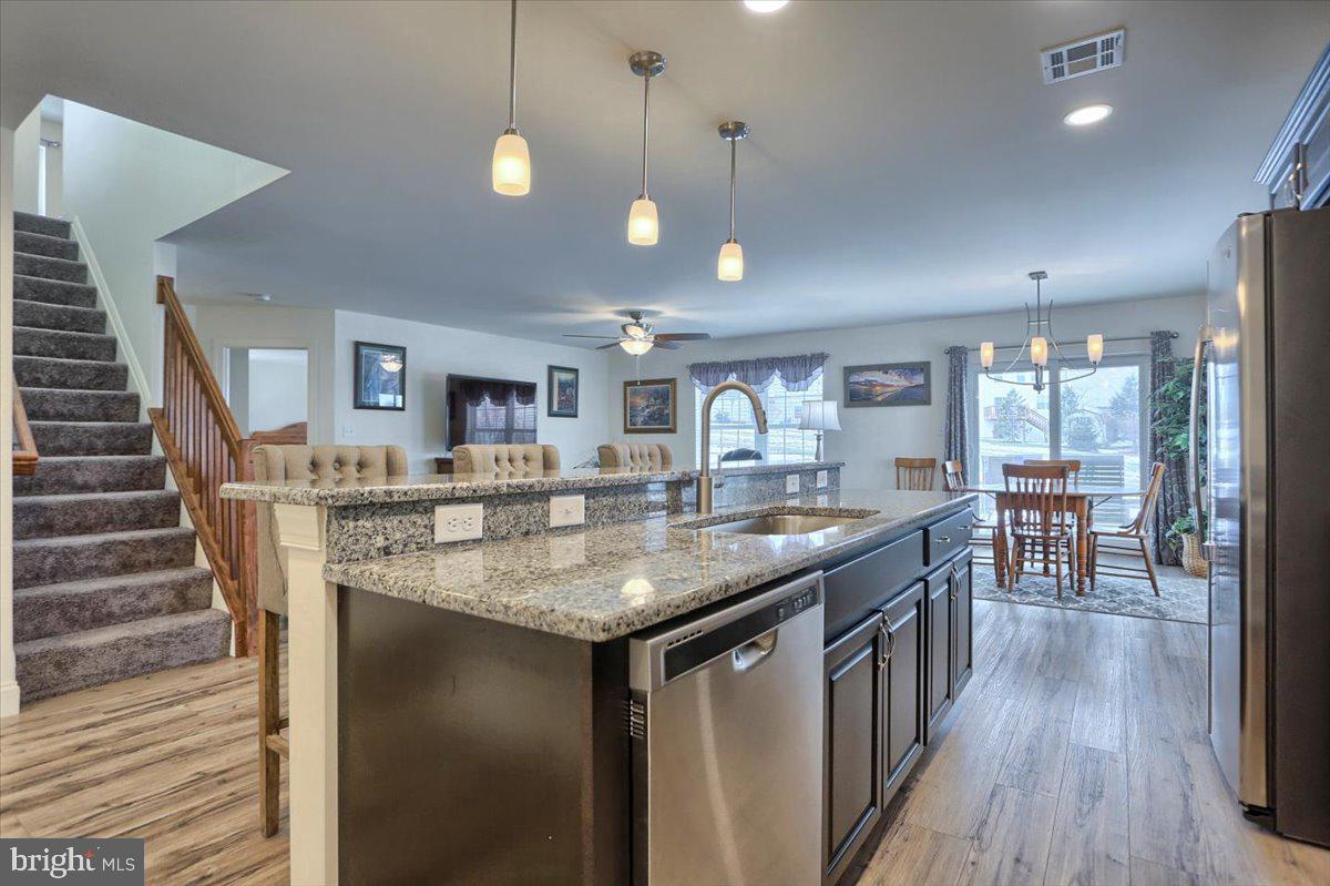 208 Eagle Road Dillsburg, PA 17019 - Photo 2 of 24