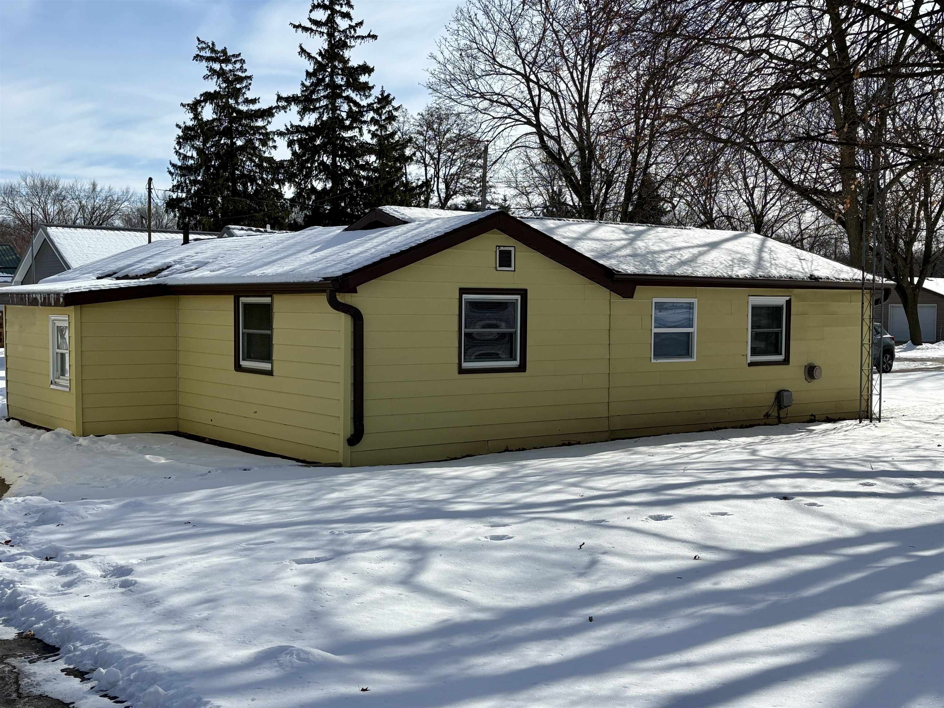 3724 West 5th Street Afton, WI 53501 - Photo 23 of 26