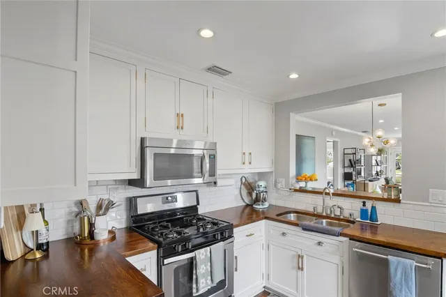 $898,888 | 262 South San Jose Drive, Glendora, CA 91741