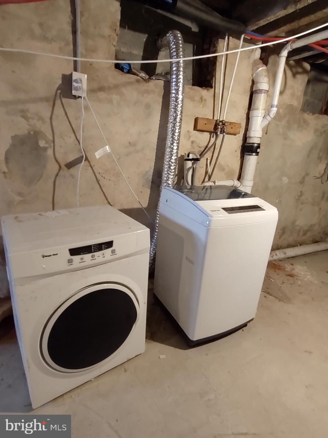 2559 North 31st Street, Unit B Philadelphia, PA 19132 - Photo 11 of 13 Washer Dryer