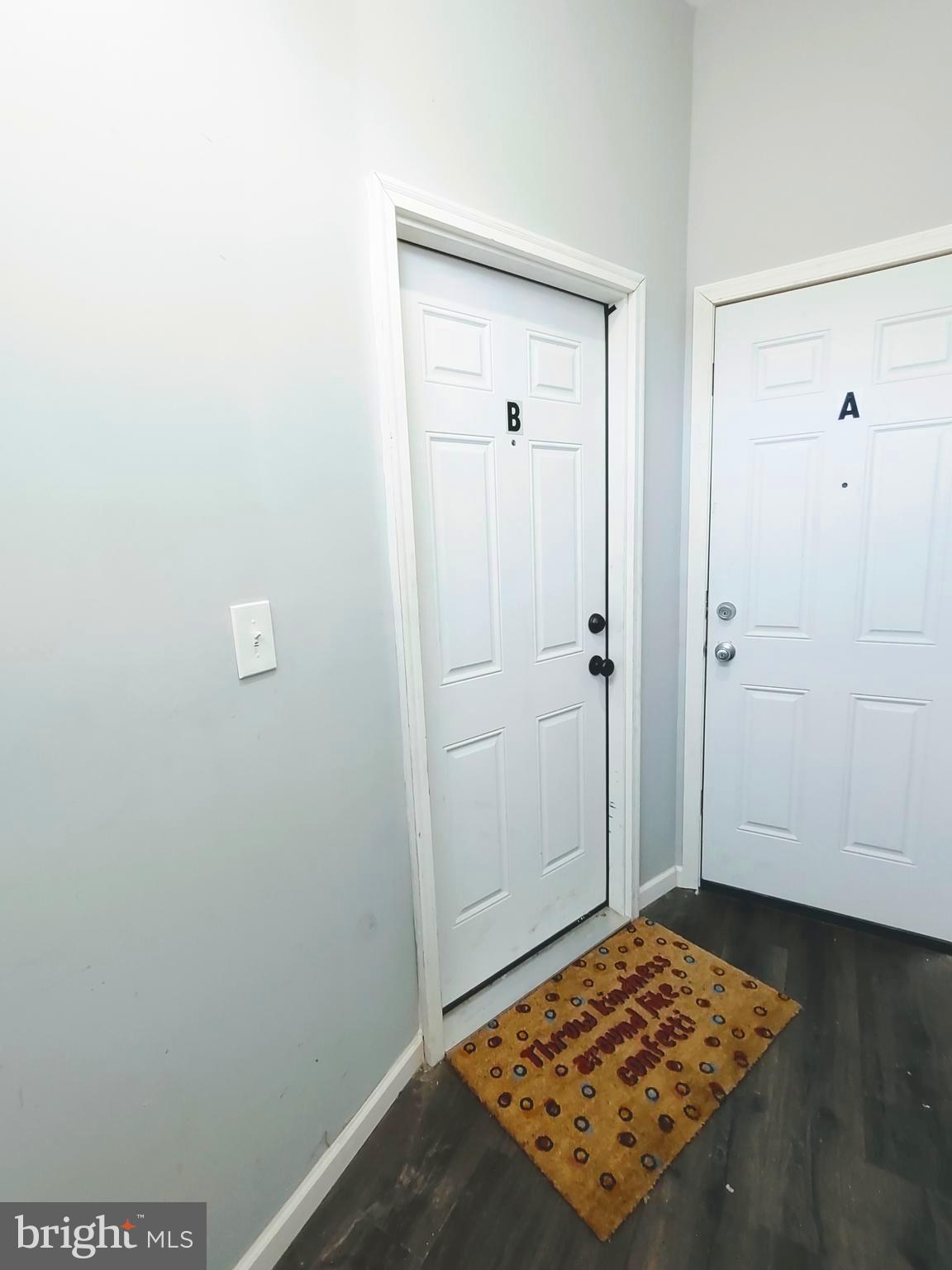 2559 North 31st Street, Unit B Philadelphia, PA 19132 - Photo 3 of 13 Entry way