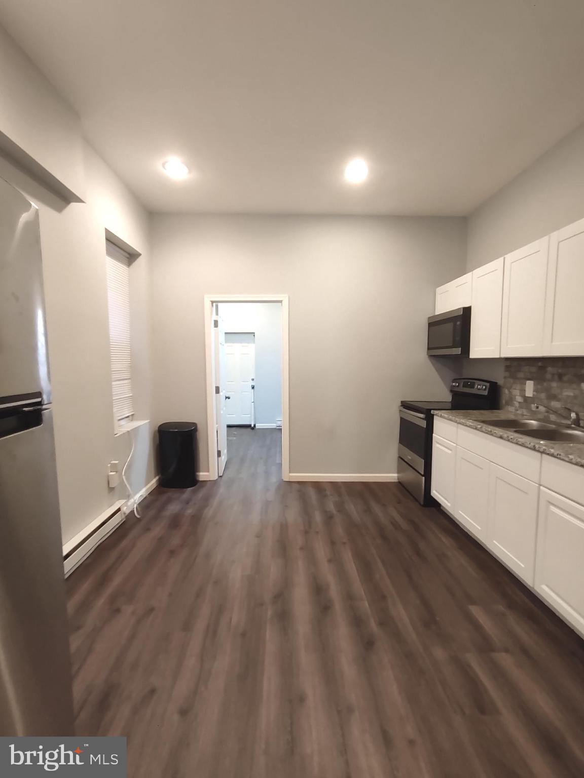 2559 North 31st Street, Unit B Philadelphia, PA 19132 - Photo 7 of 13 Eat in Kitchen