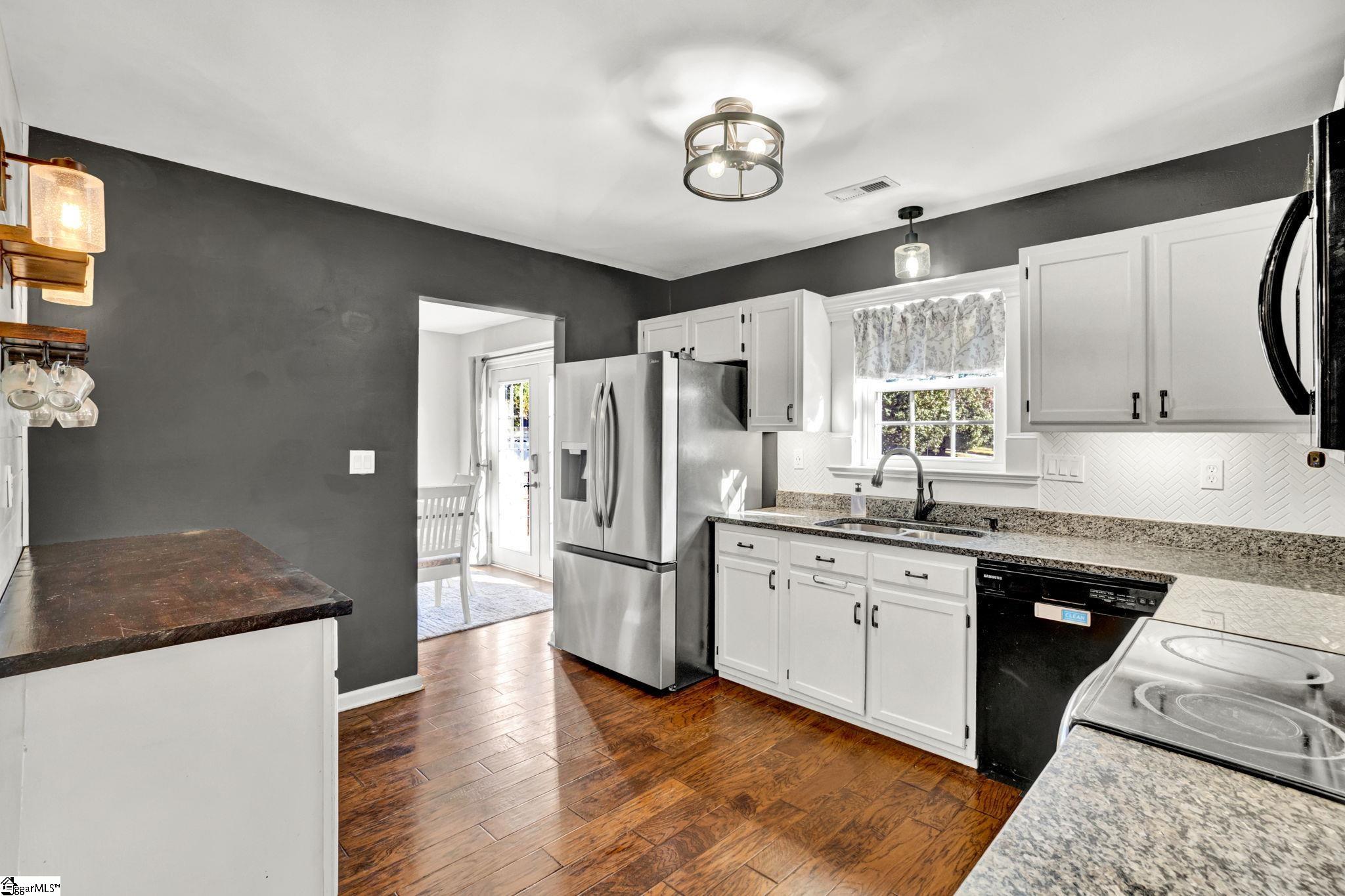 1 Greyleaf Court Simpsonville, SC 29680 - Photo 15 of 44