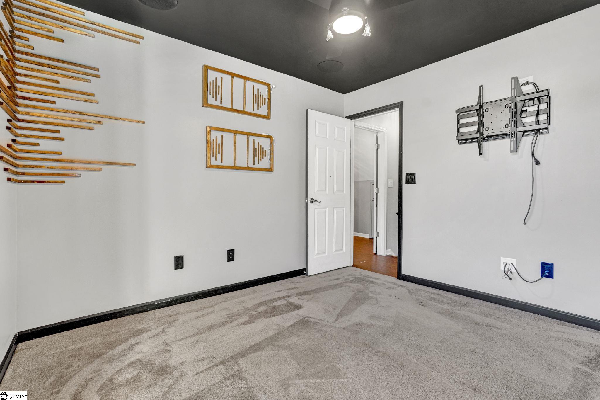 1 Greyleaf Court Simpsonville, SC 29680 - Photo 30 of 44