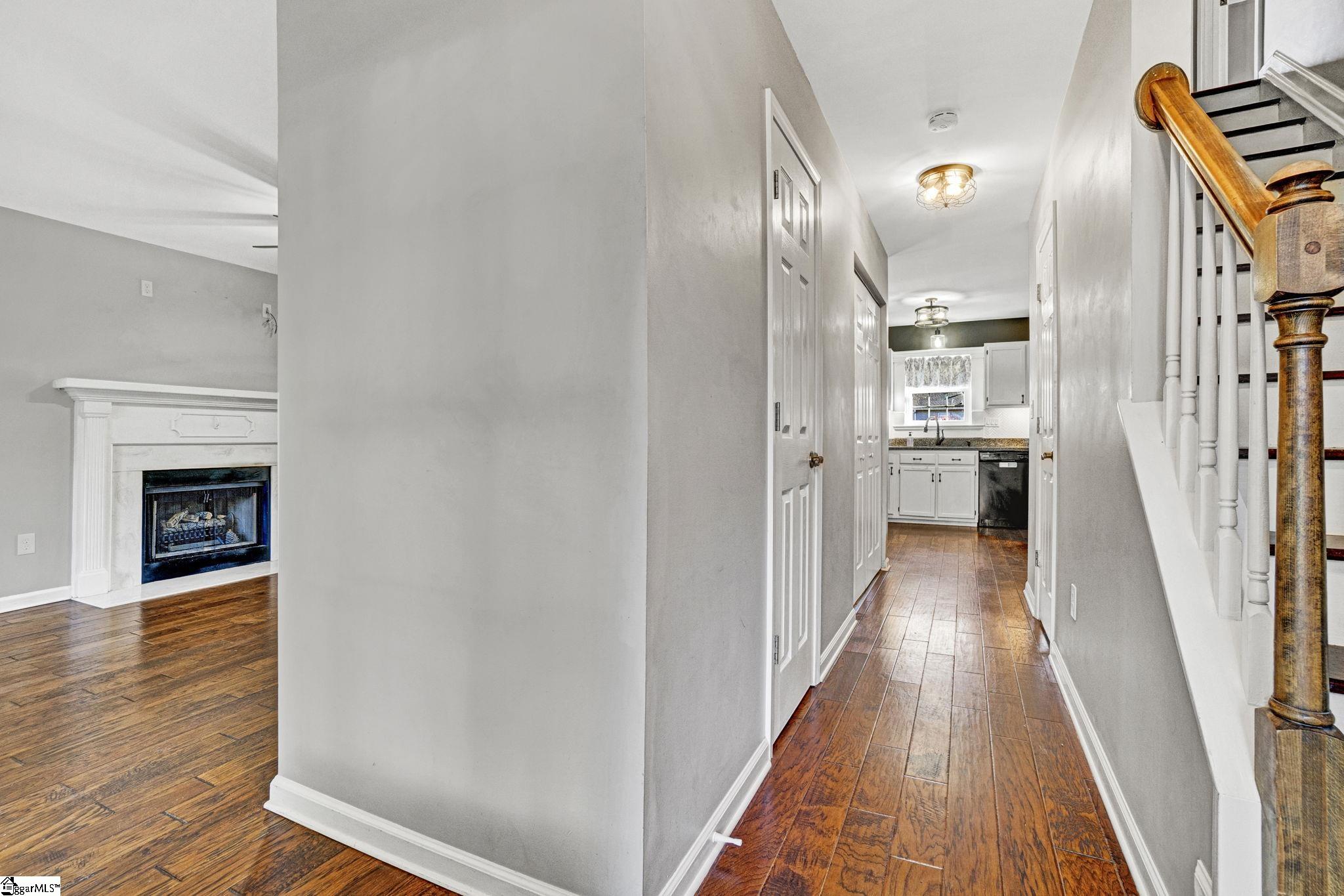 1 Greyleaf Court Simpsonville, SC 29680 - Photo 8 of 44