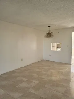 $114,999 | 2951 Sunrise Lakes Drive East, Unit 211, Sunrise, FL 33322