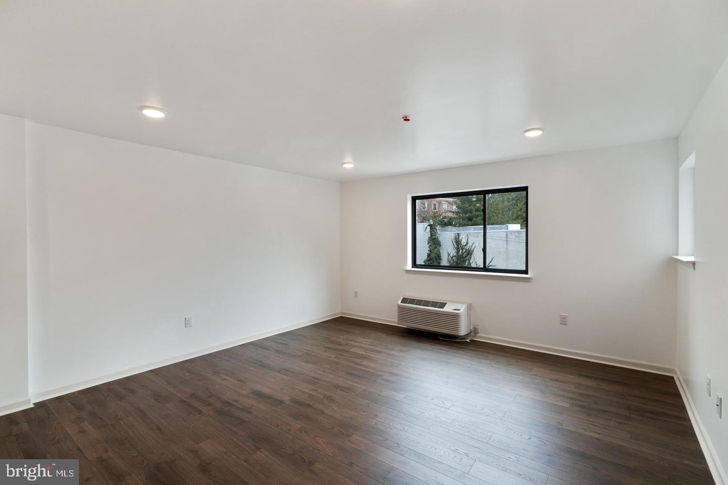 5420 Ridge Avenue, Unit 401 Philadelphia, PA 19128 - Photo 9 of 14 Gallery Image 9