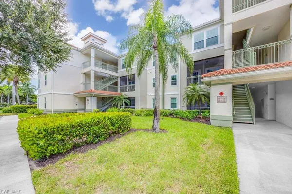 $1,900 | 23680 Walden Center Drive, Unit 107, Estero, FL 34134