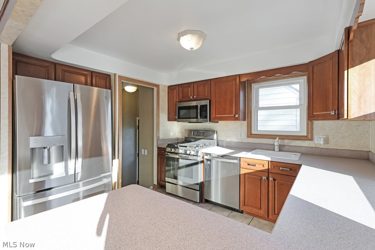 1723 Rush Road Wickliffe, OH 44092 - Photo 8 of 31 Gallery Image 8