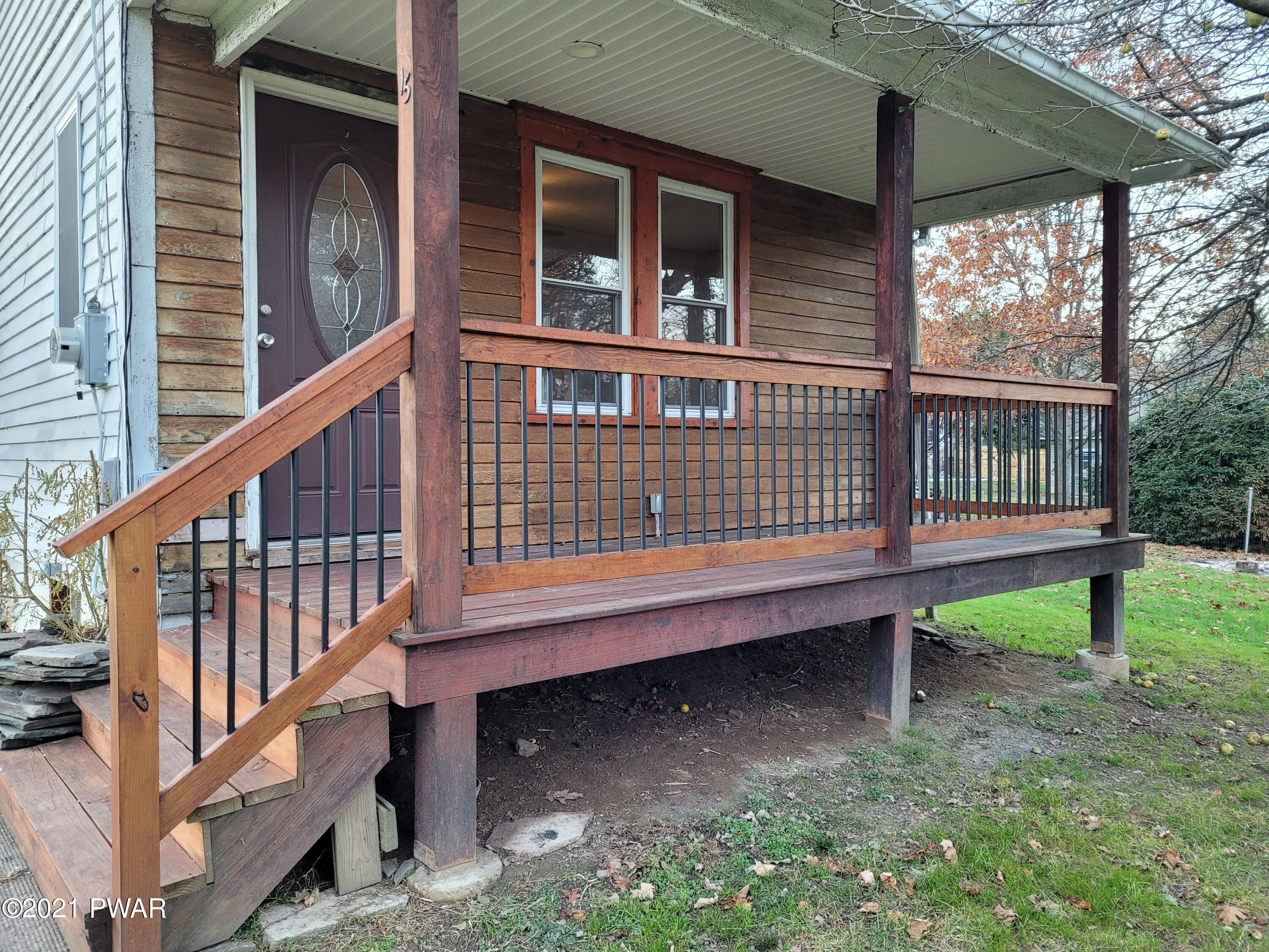 15 Merwin Street Waymart, PA 18472 - Photo 21 of 29 Side porch 2