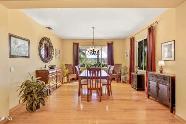 $1,150,000 | 28434 Agajanian Drive, Santa Clarita, CA 91390