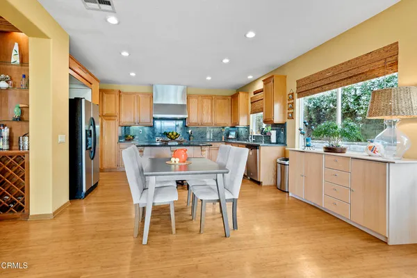 $1,150,000 | 28434 Agajanian Drive, Santa Clarita, CA 91390