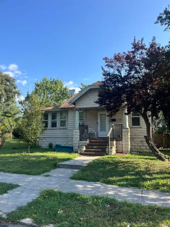 $435,000 | 109 East Cedar Avenue, Somers Point, NJ 08244