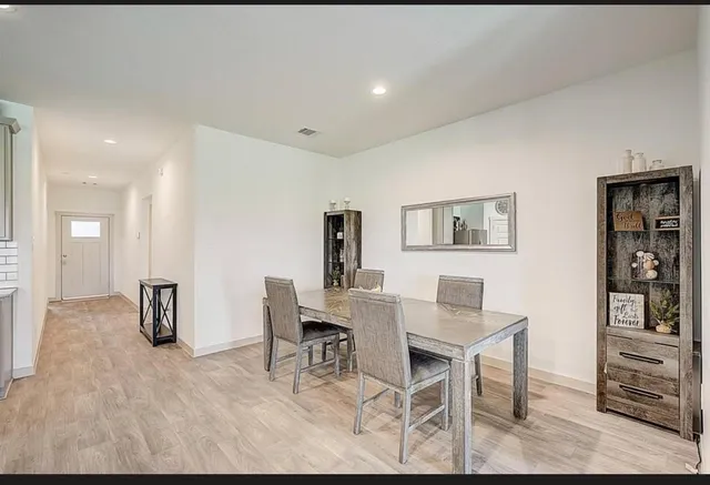 $2,650 | 1246 Truckee River Drive, Rosharon, TX 77583