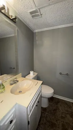 $221,500 | 404 Hollyhill Lane, Unit 404, Denton, TX 76205