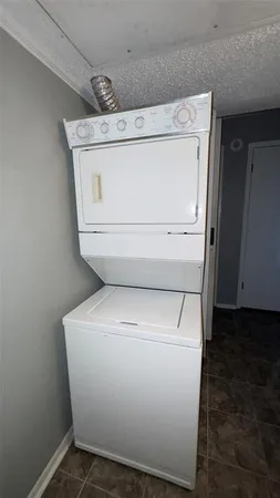 $221,500 | 404 Hollyhill Lane, Unit 404, Denton, TX 76205