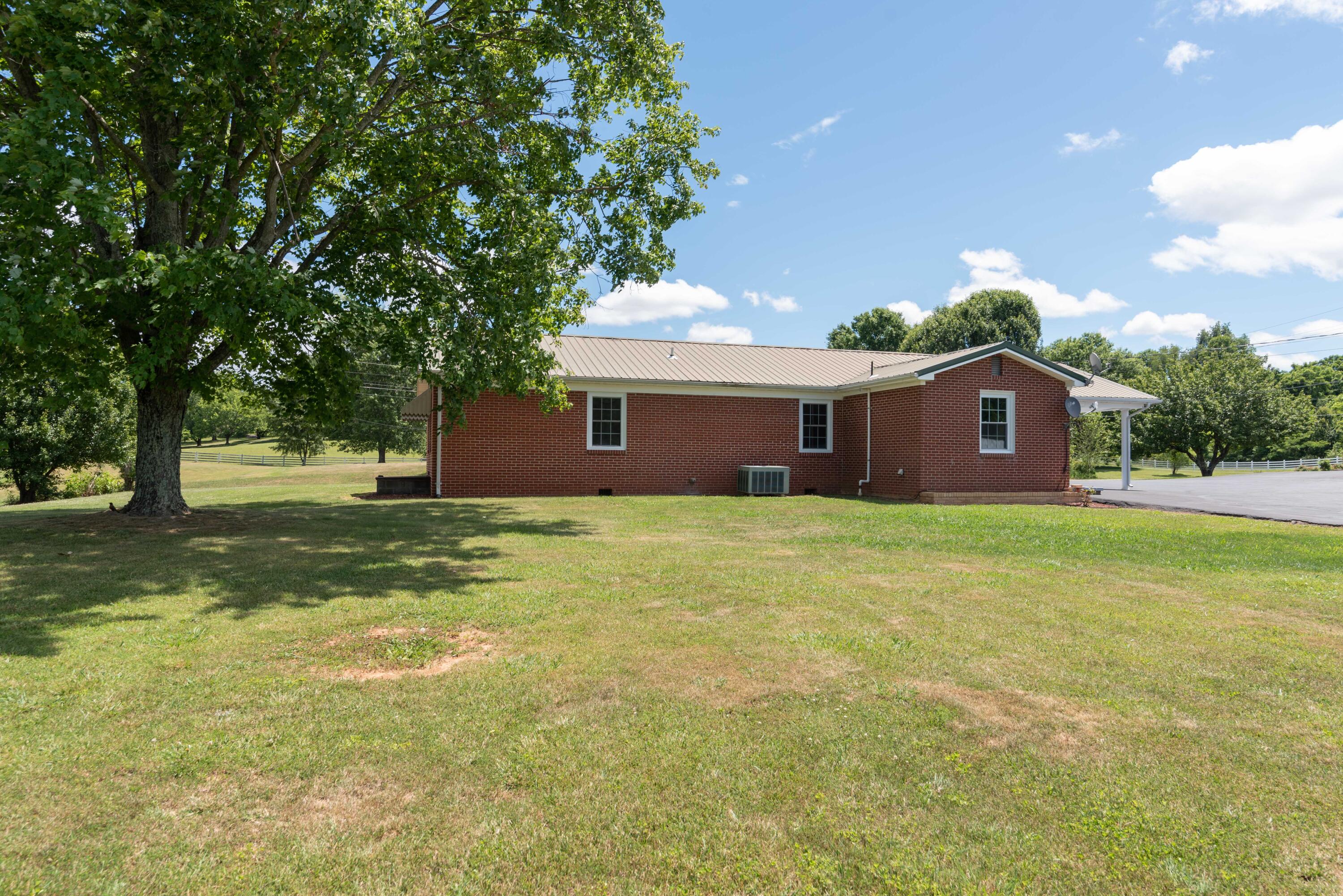 24182 Johnson Chapel Road Bristol, VA 24202 - Photo 33 of 46 24218 Johnson Chapel-43