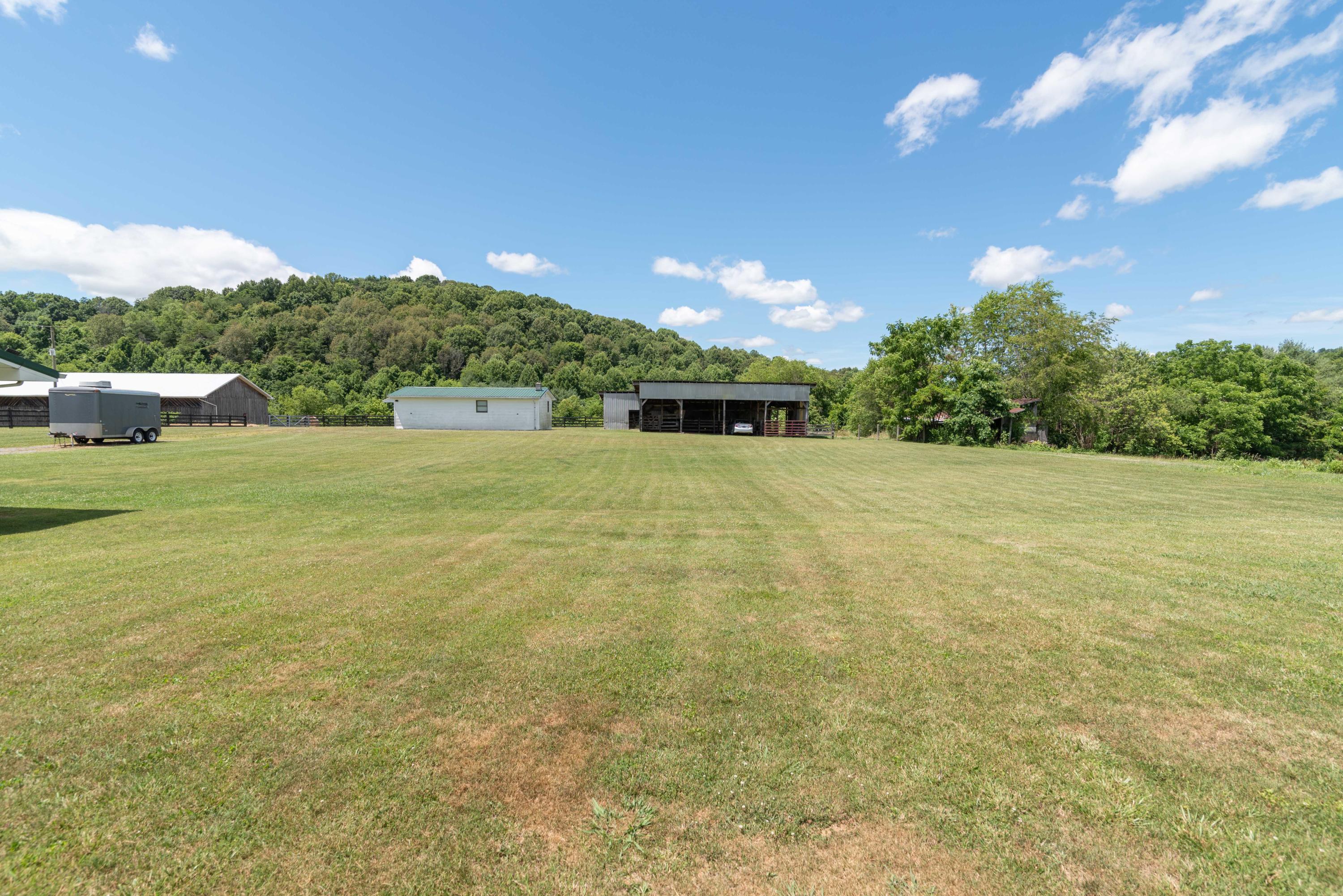 24182 Johnson Chapel Road Bristol, VA 24202 - Photo 34 of 46 24218 Johnson Chapel-44