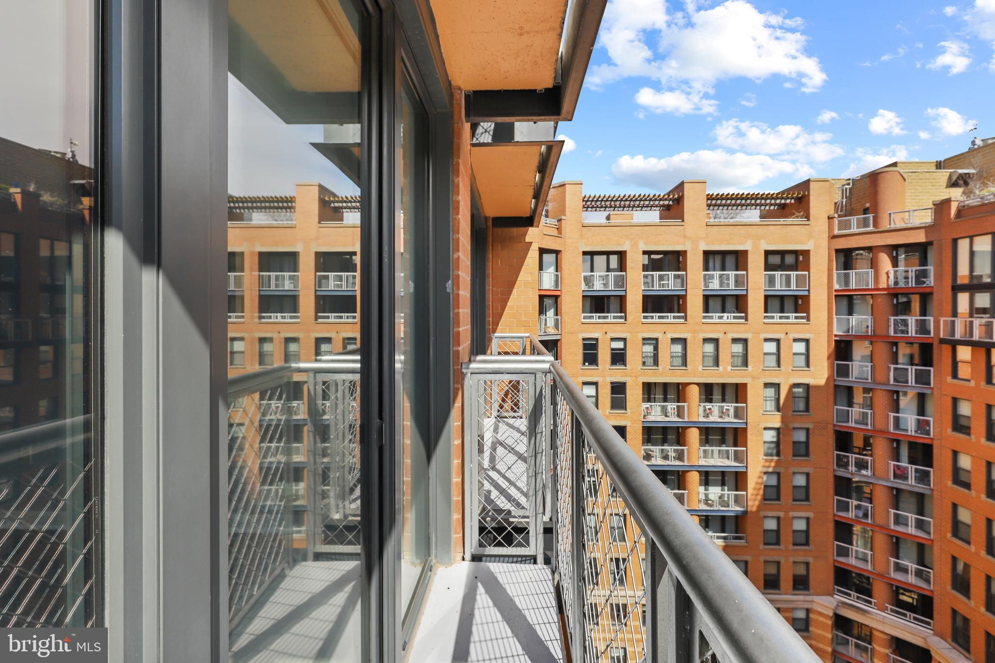 616 E Street Northwest, Unit 1109 Washington, DC 20004 - Photo 2 of 56