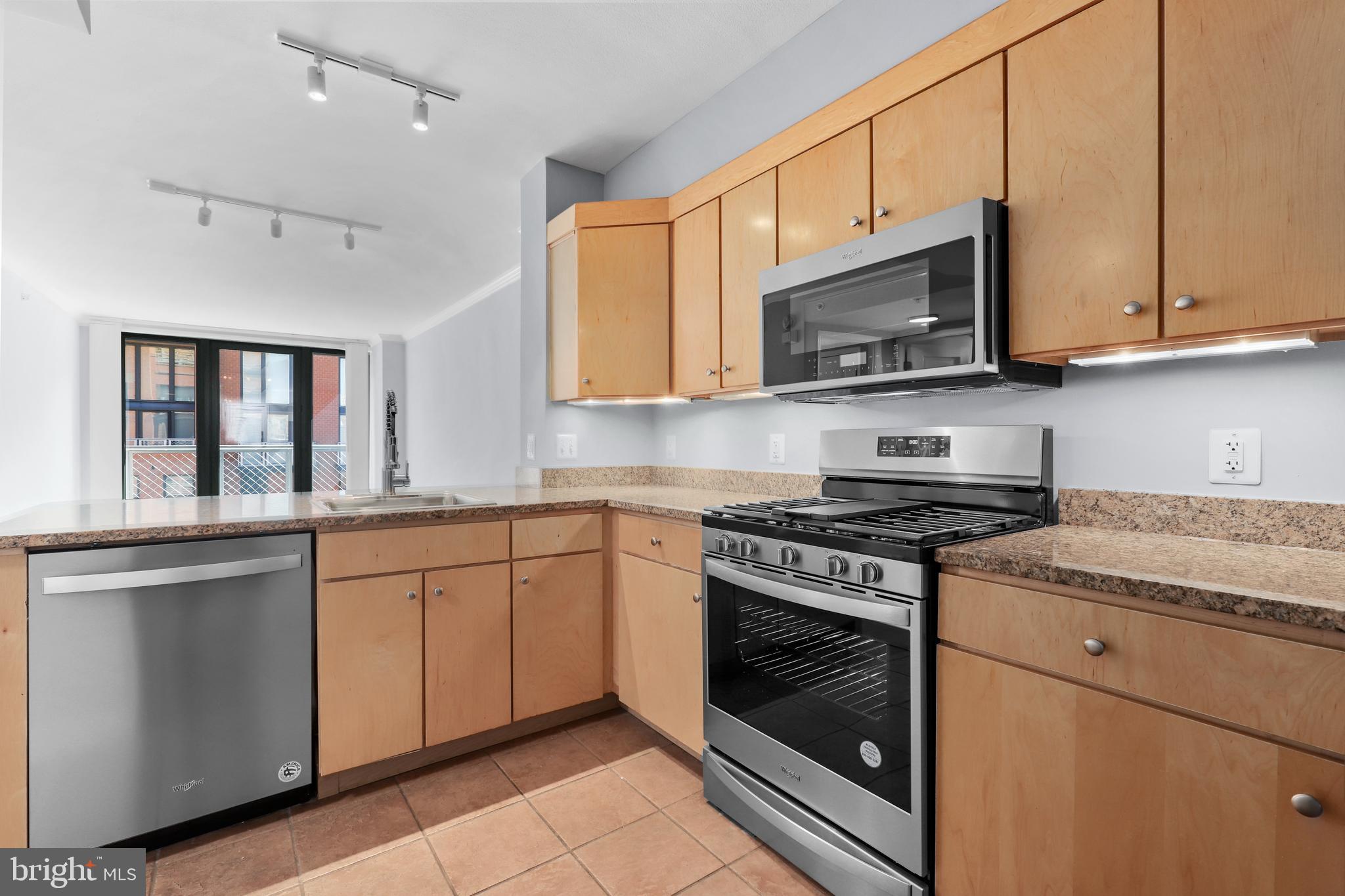 616 E Street Northwest, Unit 1109 Washington, DC 20004 - Photo 4 of 56
